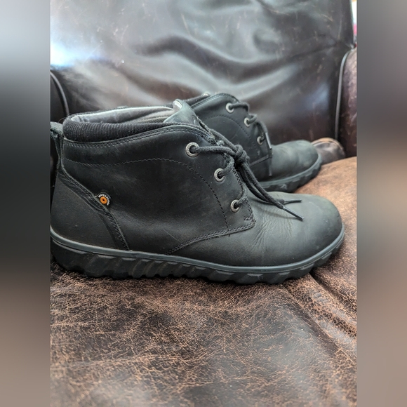 Bogs - men's size 9 black waterproof Rain boots - Picture 8 of 10
